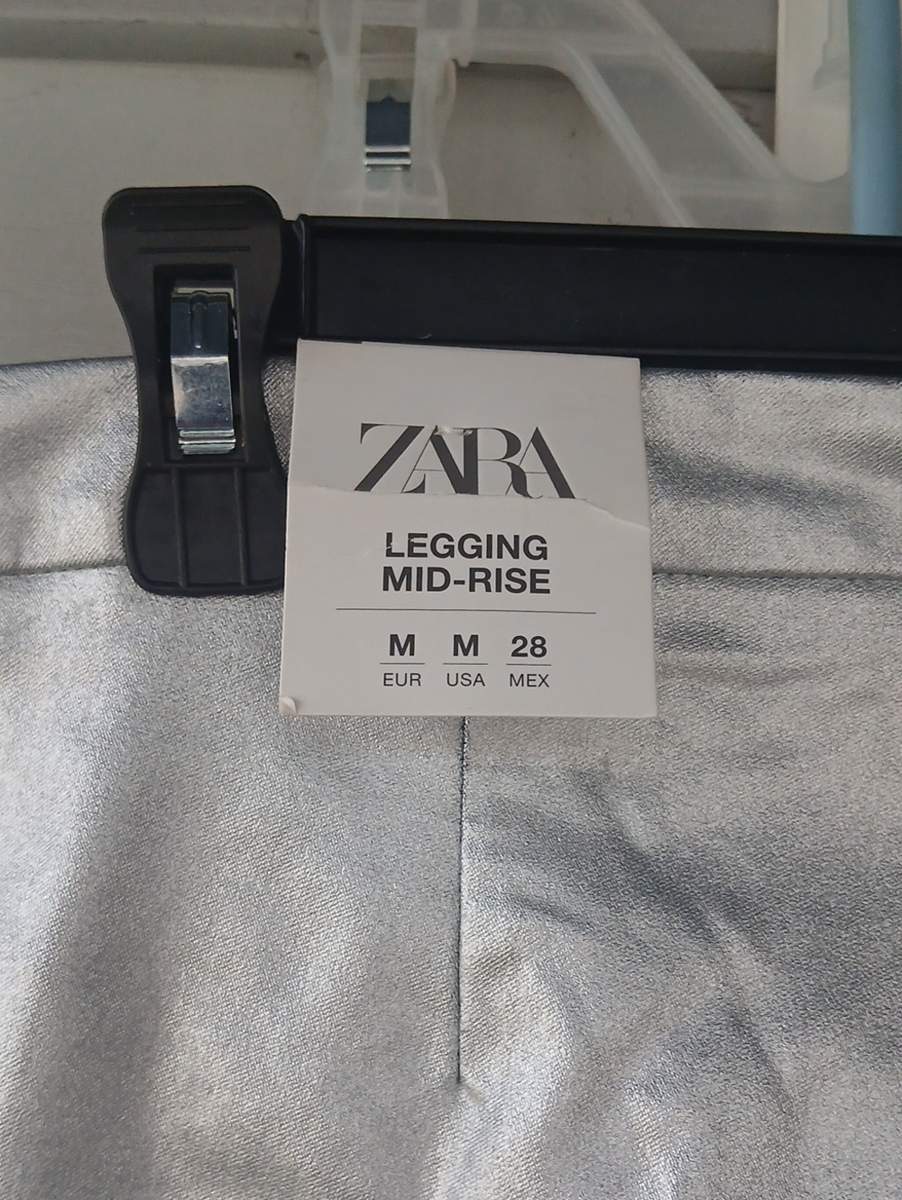 Nwt Zara Silver Metallic Coated Mid Rise Leggings - Picture 7 of 7